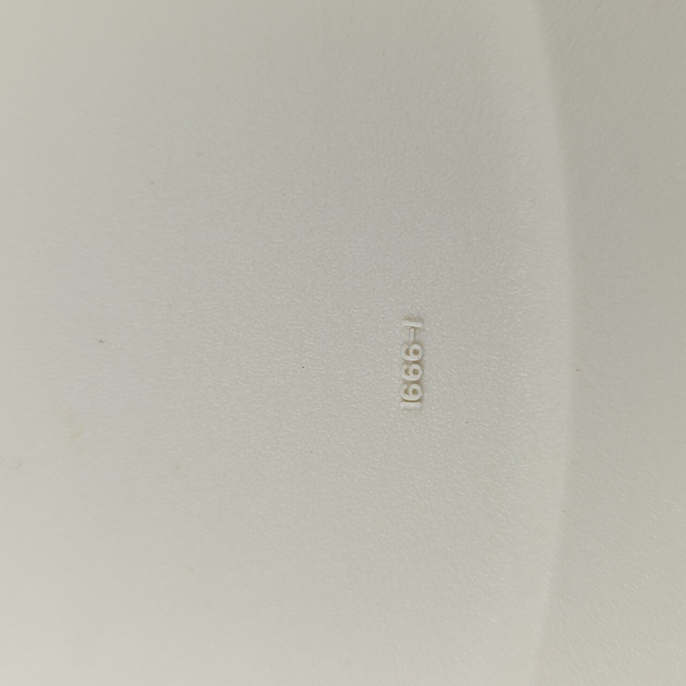 Tupperware Serving Center - Picture 3 of 9